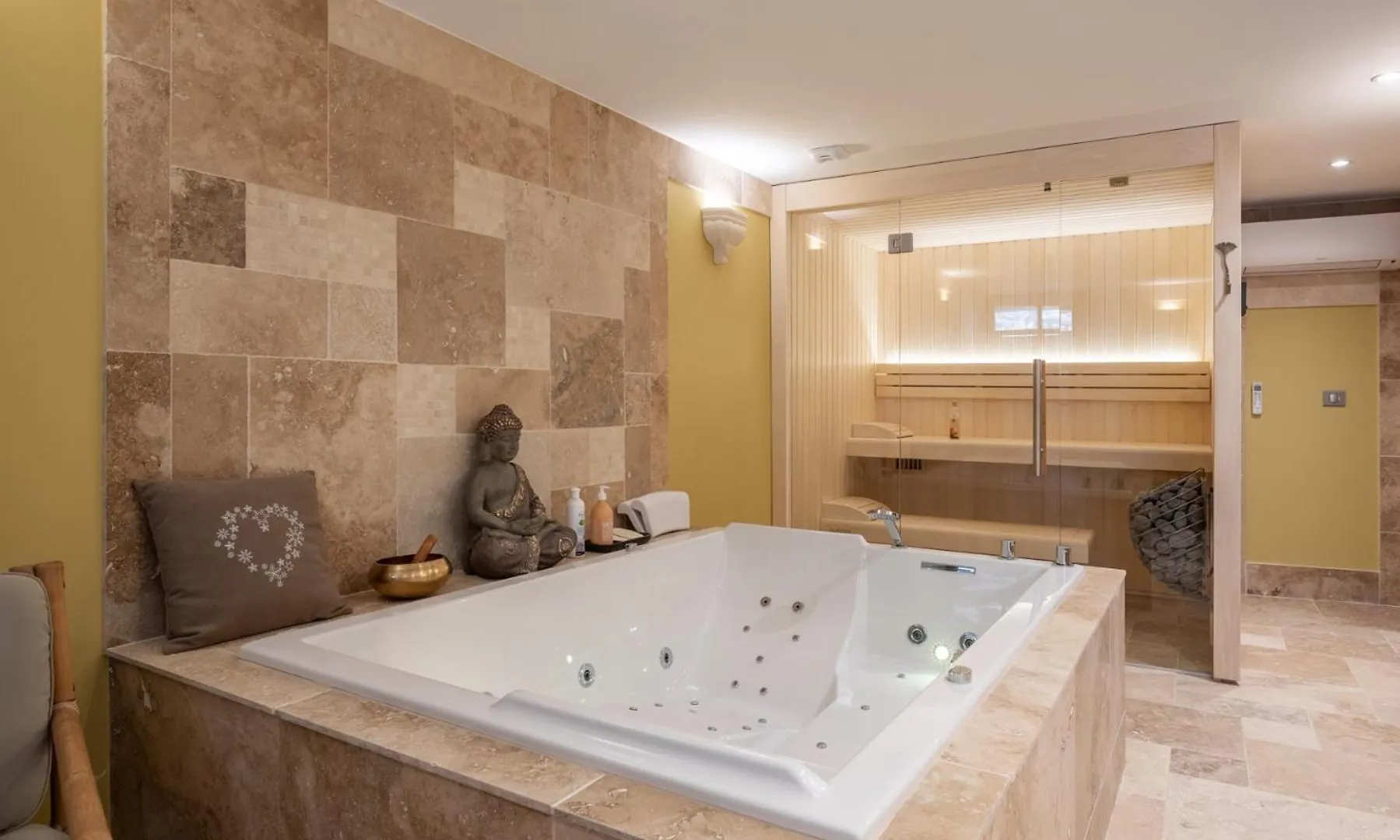 Le Cellier & Spa Saint-Maximin  Saint-Maximin (Isere)